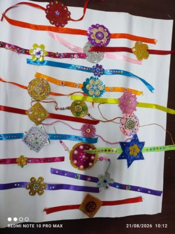 Rakhi1