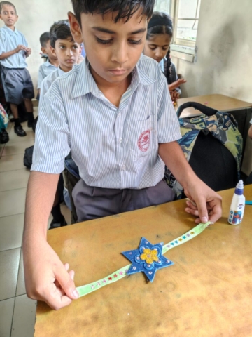 Rakhi10
