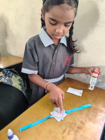 Rakhi11